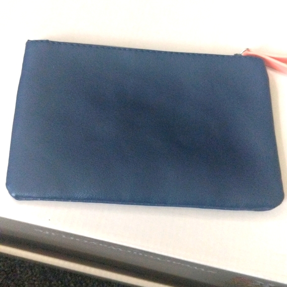 Ipsy Makeup Bag - Picture 2 of 4